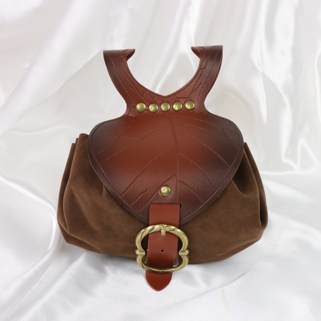Halloween Medieval Leaf Shape  - Halloween Costume Adult recension och pris
